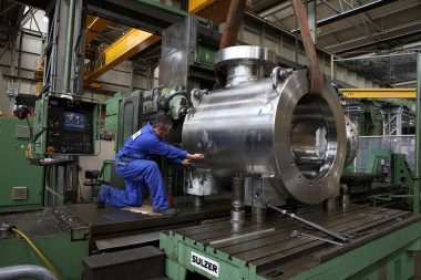 Sulzer Experienced machine tool operators are key to setting up pump