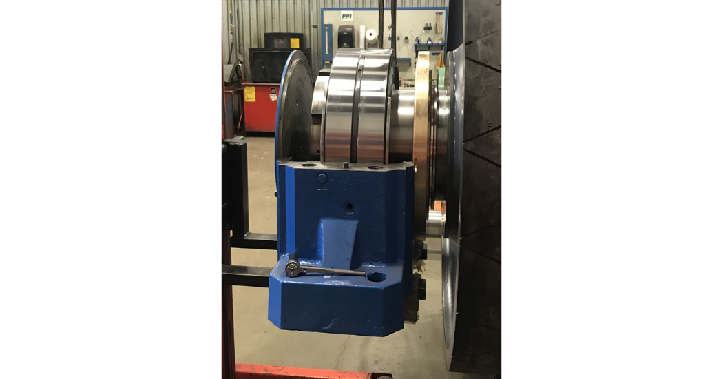 Inpro-Seal Large Pillow Block and Pulley Avoid Removal in Mining Application (2)