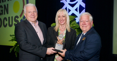 EASA Presents Exceptional Achievement Service Award